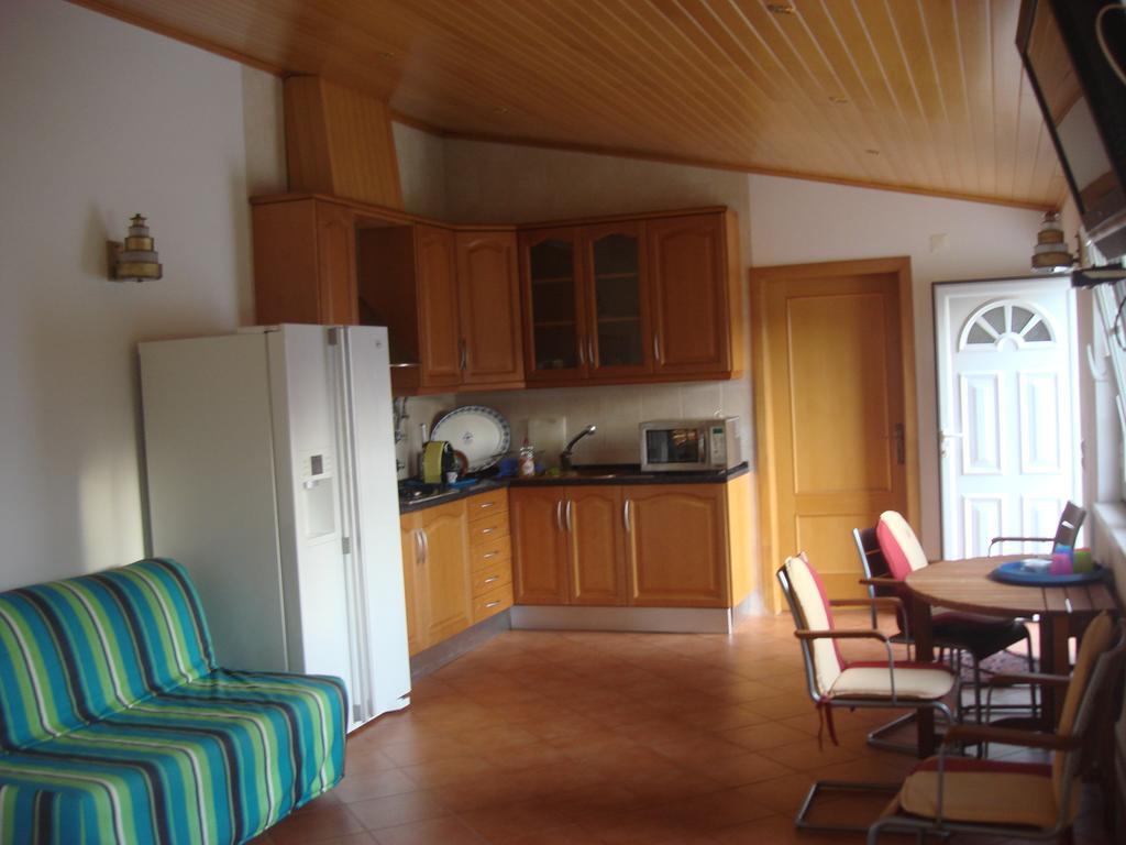 Guest House Dos Olivais 阿泽陶 外观 照片